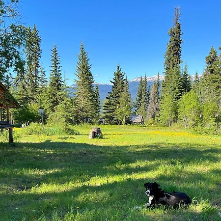 Little Atlin Lodge Tagish ภายนอก รูปภาพ