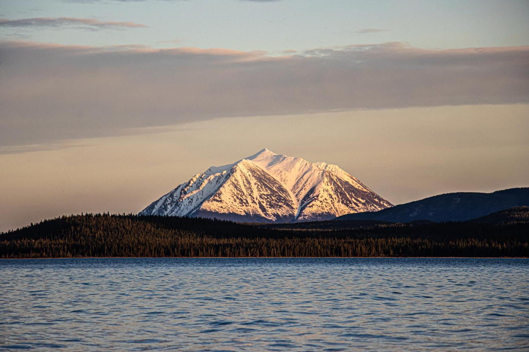 Little Atlin Lodge Tagish ภายนอก รูปภาพ