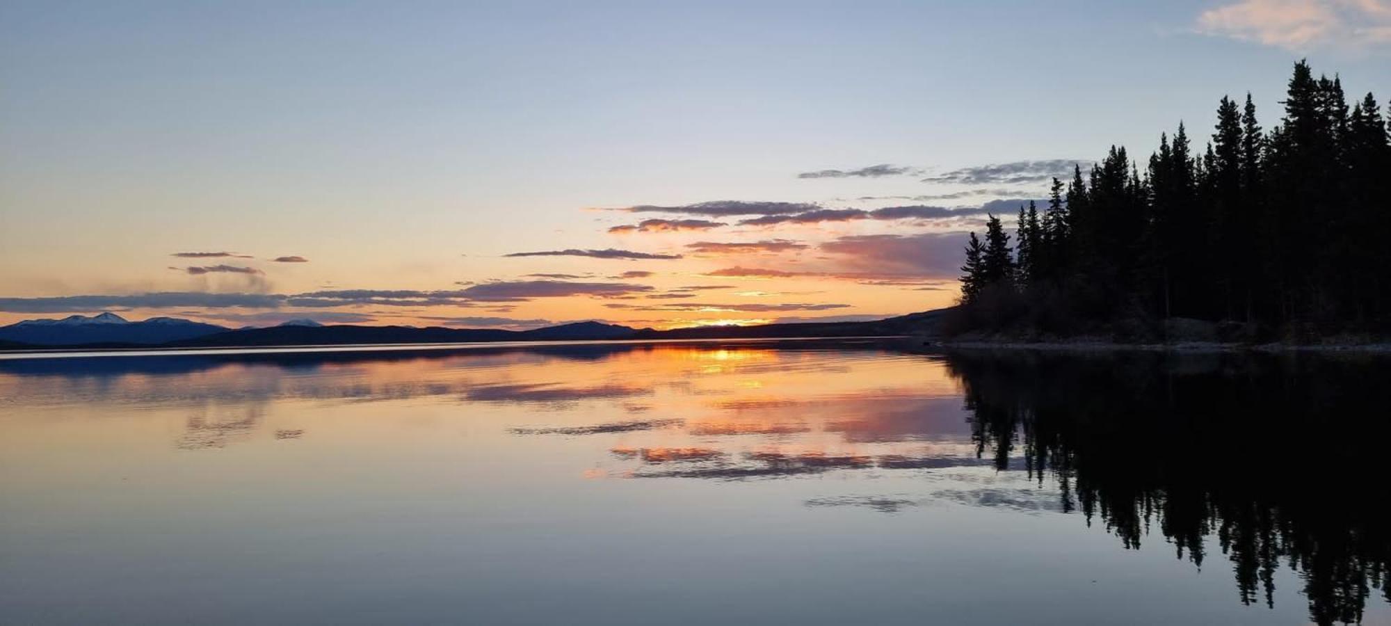 Little Atlin Lodge Tagish ภายนอก รูปภาพ